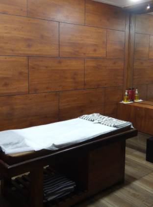 Blue Lotus Spa Chembur